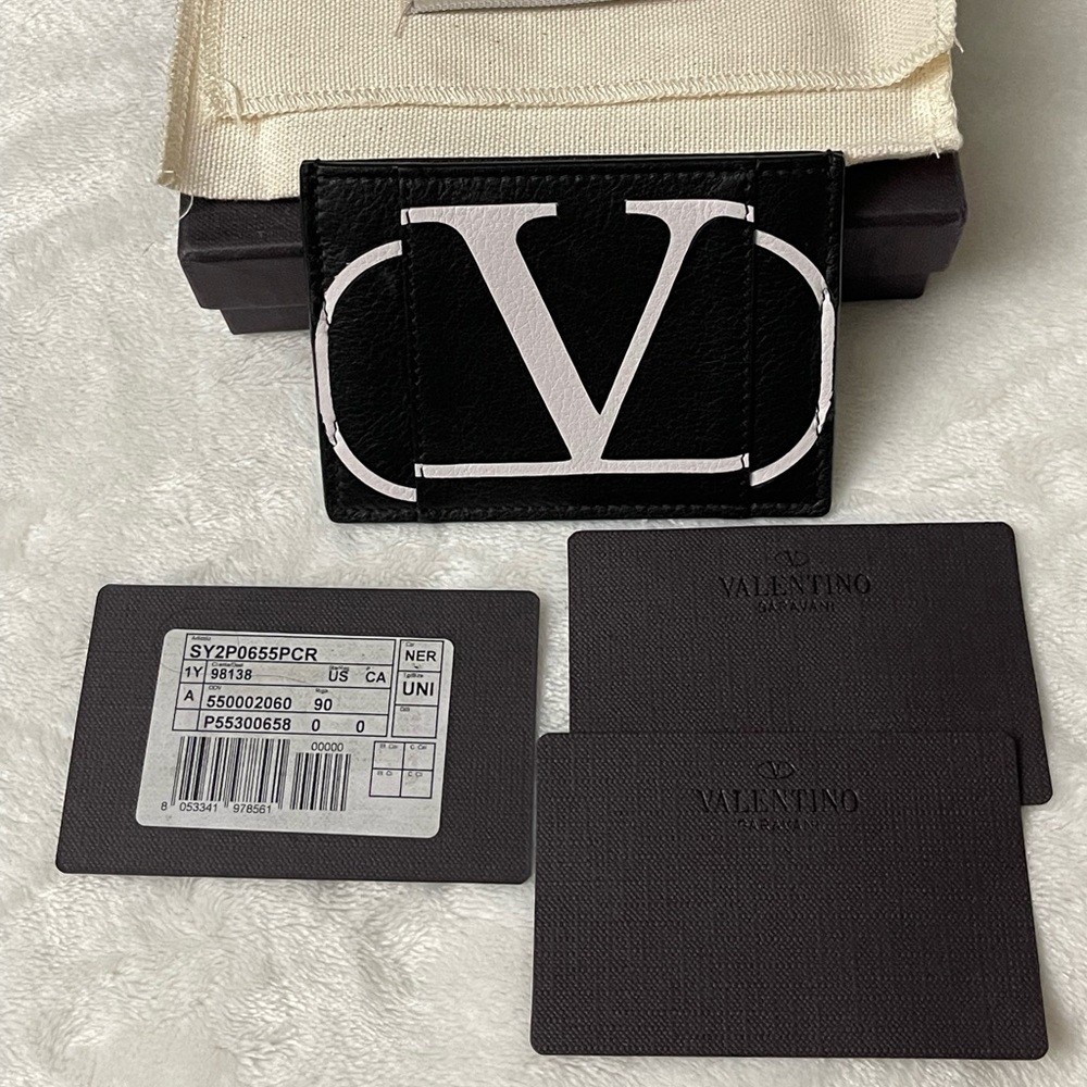 Authentic Valentino Garavani VLOGO Card Holder